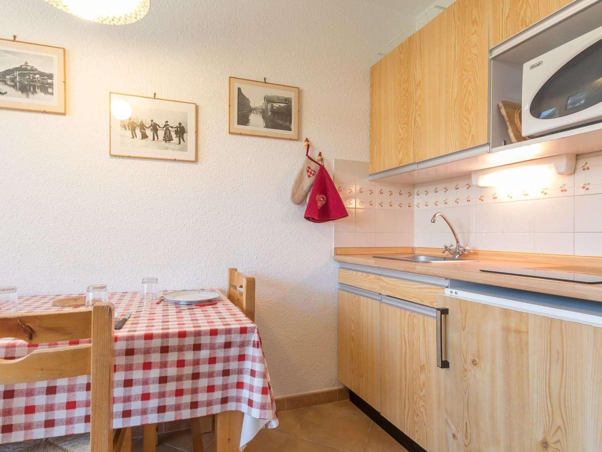 Charmant Studio Montgenevre, 3 Pers, Balcon Sud, Proche Pistes - Fr-1-330D-31 エクステリア 写真